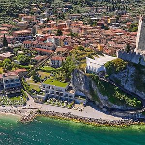 Hotel Castello Lake Front